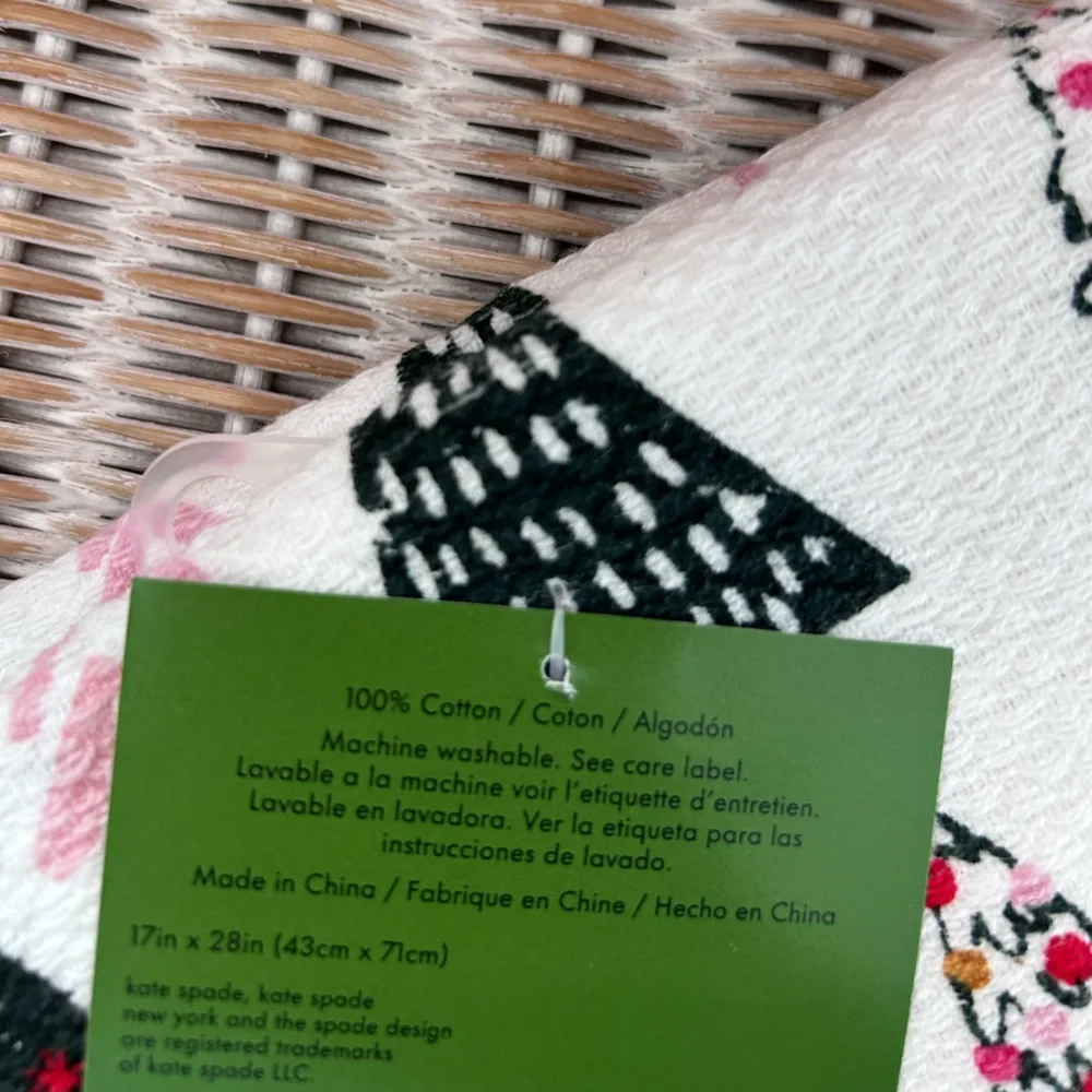 #19 Kate Spade New York kitchen towels Christmas tree set of 2